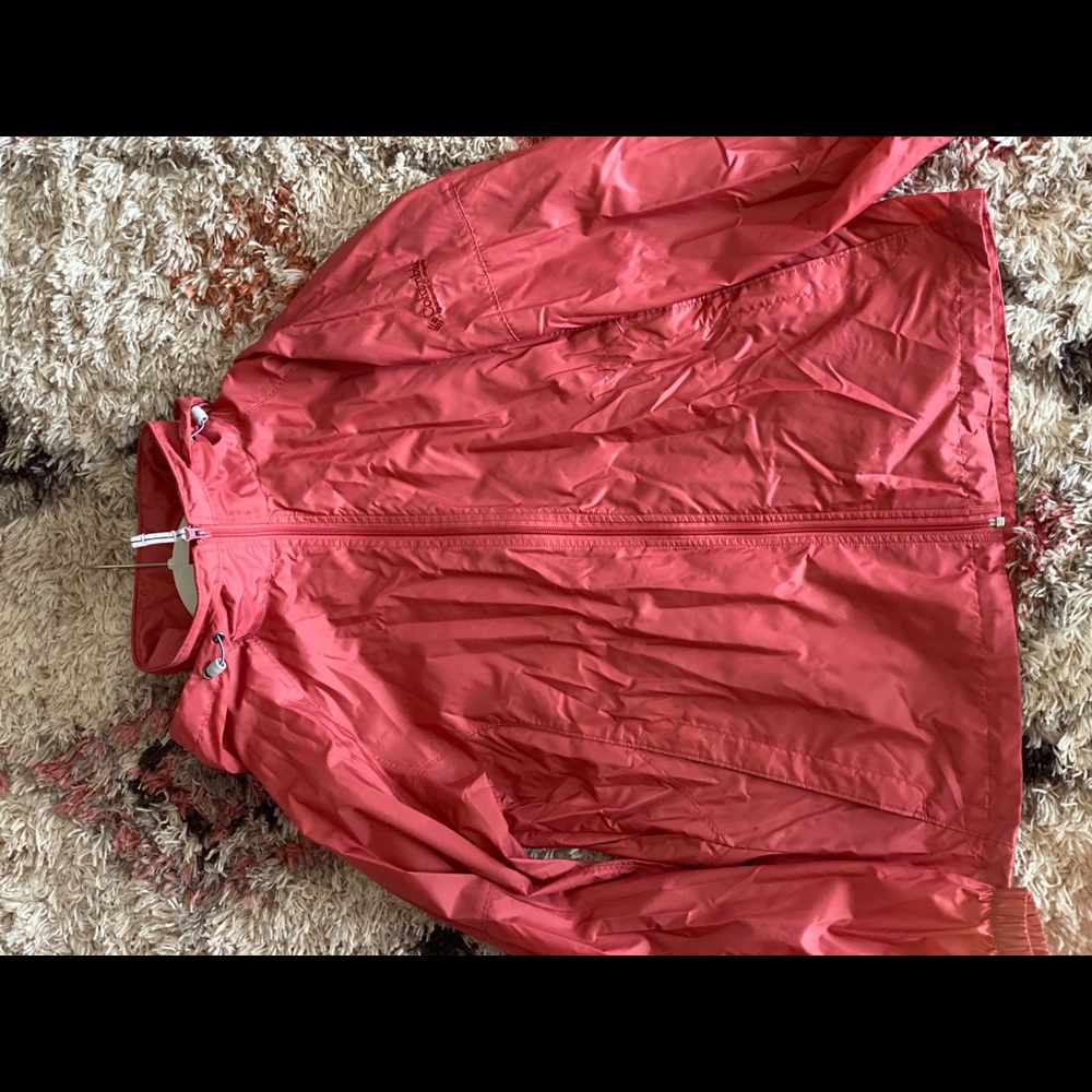 Women’s packable Columbia waterproof jacket